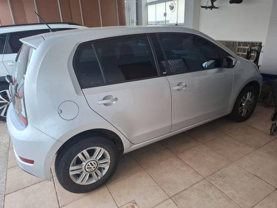 VOLKSWAGEN UP 1.0 TSI MOVE UP 12V FLEX 4P MANUAL VOLKSWAGEN UP 1.0 TSI MOVE UP 12V FLEX 4P MANUAL